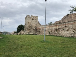 Феодосиевы стены
